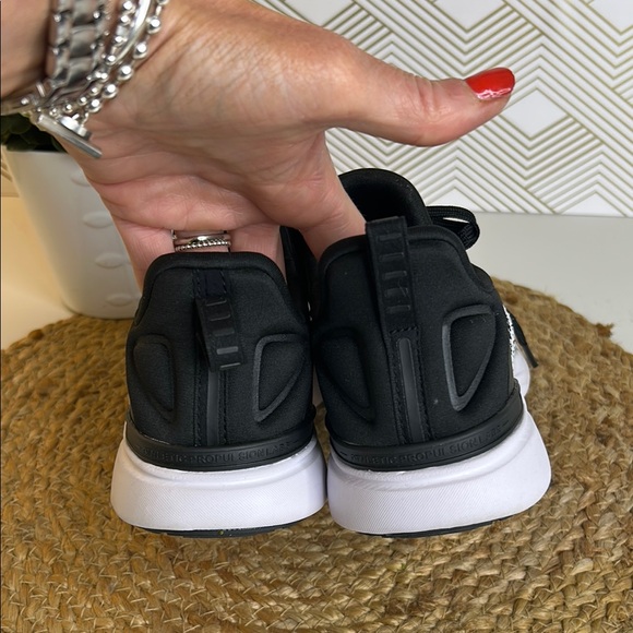 APL Techloom black and White Sneakers - Picture 7 of 12